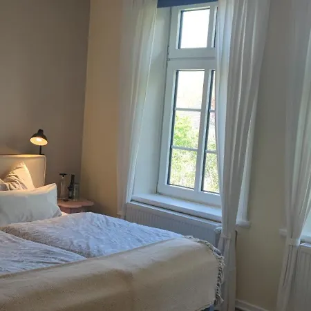 Altes Pastorat Bed & Breakfast Barmstedt Exterior photo
